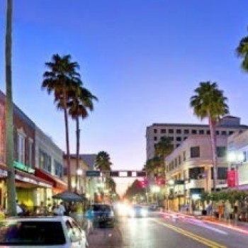 Photograph of Clematis street