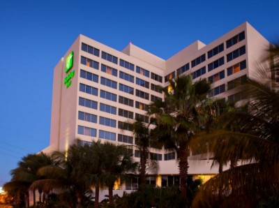 Exterior View of the Holiday Inn Palm Beach